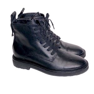 VIA SPIGA Boots Kinley Combat Black Leather Pull Tab Toe Block Heel
size 6.5